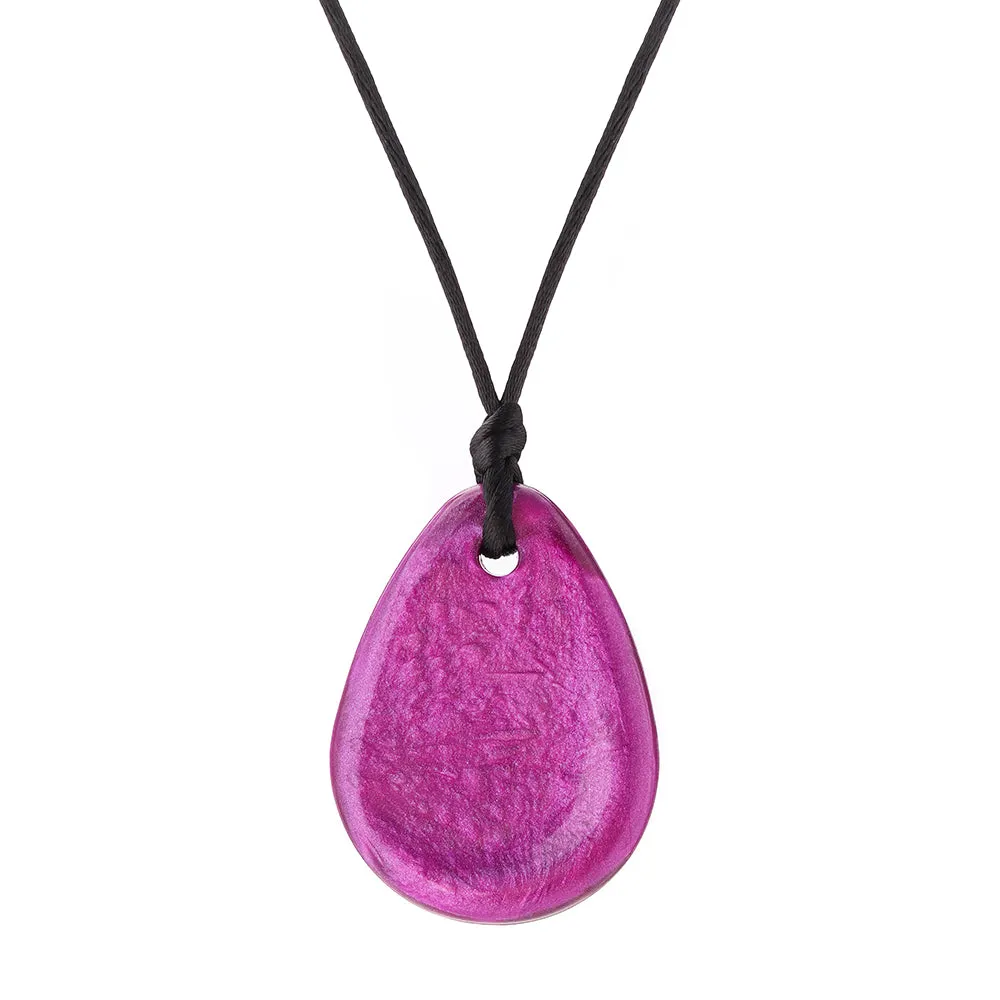 Chewigem – Raindrop Pendant